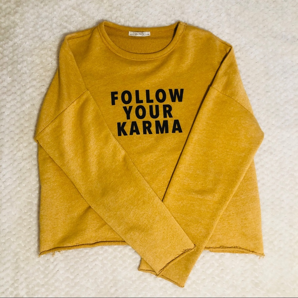 Cropped Sweater “Follow your karma”
